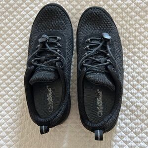 OrthoFeet Women’s Shoes - Size 8